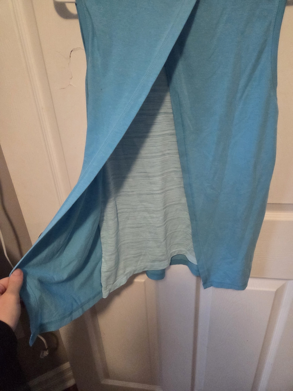 tek gear Aqua V-Neck Sleeveless Tank Top - Picture 4 of 4